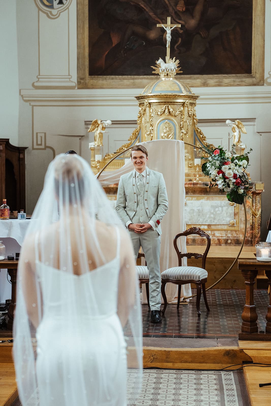 Hochzeitslocation Content - Model Couple am See