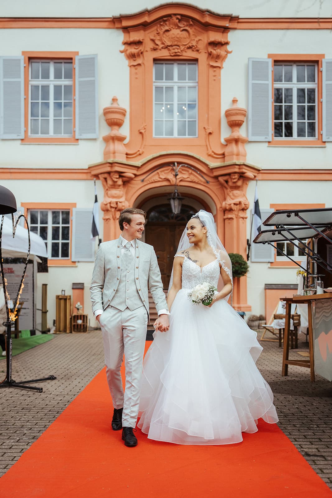 Wedding Content Creation - echtes Paar vor der Kamera